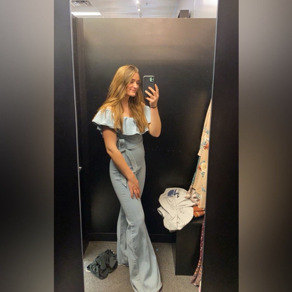 Jean jumpsuit size large, fashion nova
